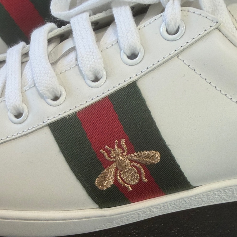 100% AUTHENTIC Gucci White New Ace Bee Sneakers - Picture 4 of 12